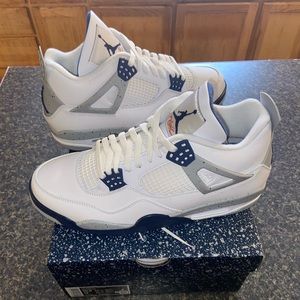 AIR JORDAN 4 RETRO 'MIDNIGHT NAVY NWT SIZE 10.5 100% AUTHENTIC